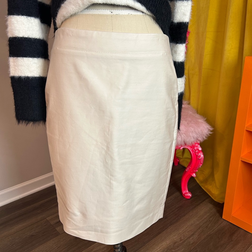 J. Crew no. 2 pencil skirt off white like new. Size 6.